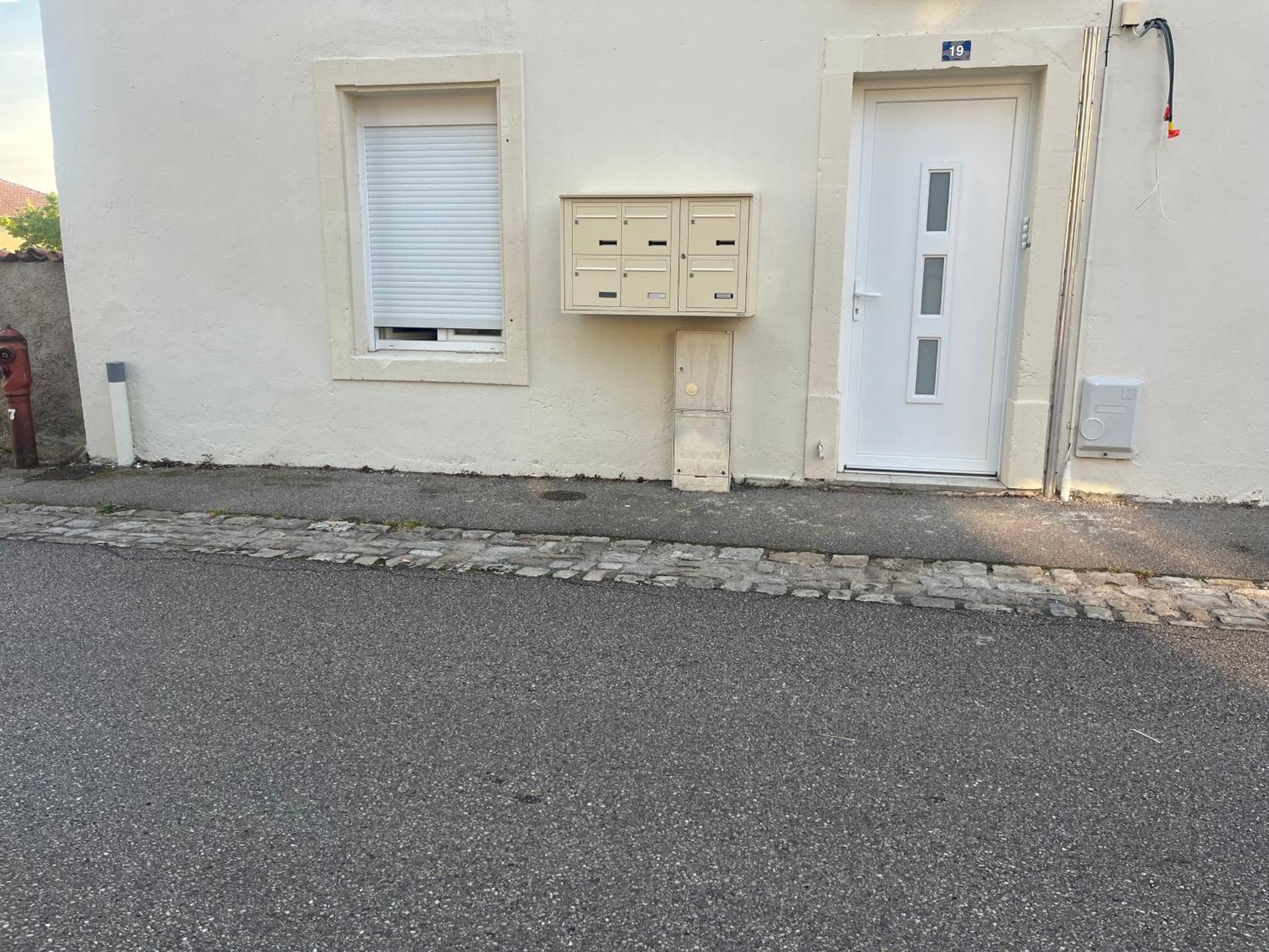 Le Petit Nouveau Avec Jardin Pont-à-Mousson Exterior foto